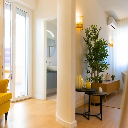 Апартаменты Fronte Mare - Casa Con Terrazzo Con Free Parking E Free Wifi Римини